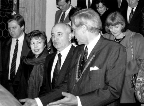 nach dem eintrag ins goldene buch der landeshauptstadt m�nchen